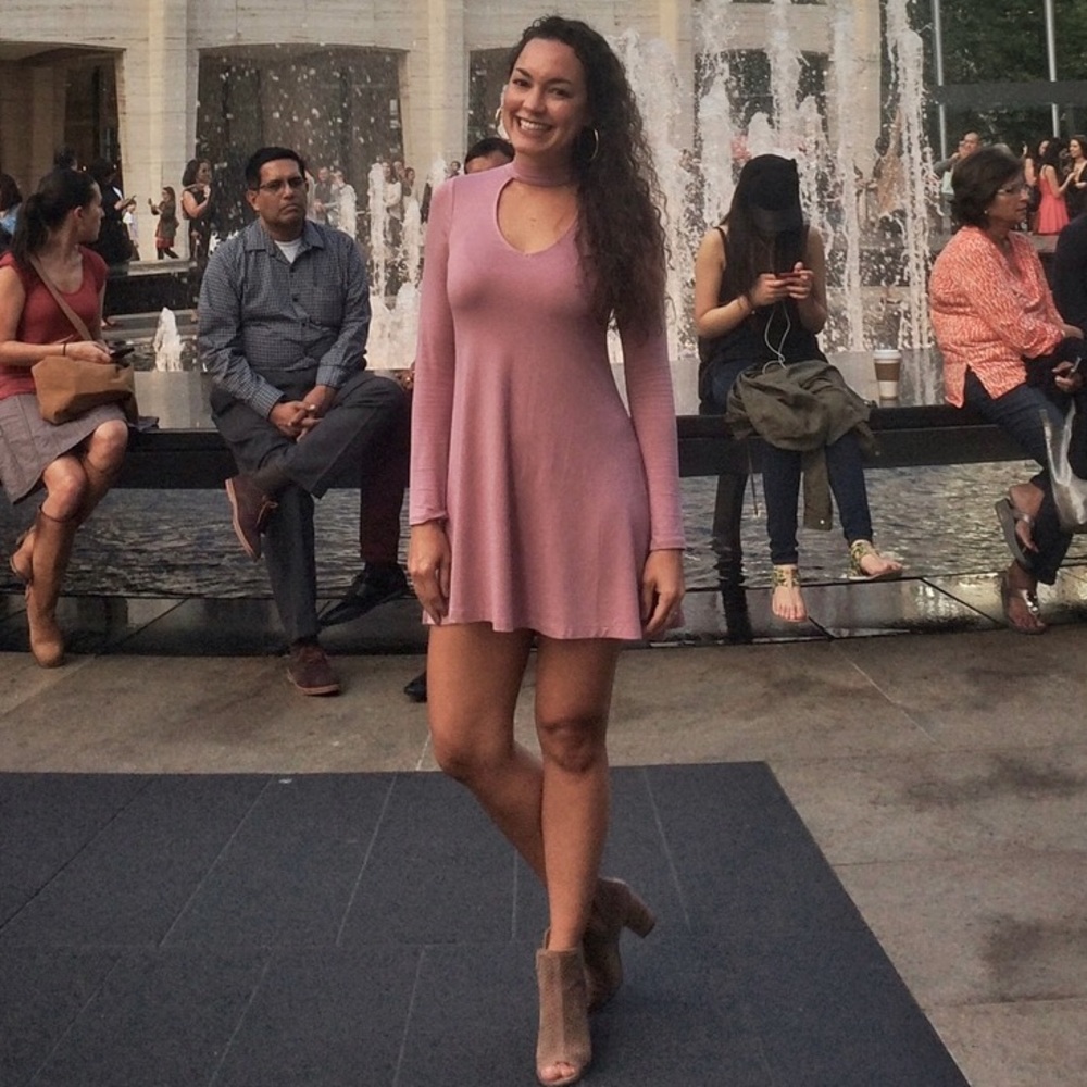 Lovely & comfy pink Express dress